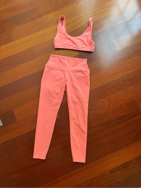 ALO Yoga Pants - ALO Yoga Coral Yoga Set - Size Small